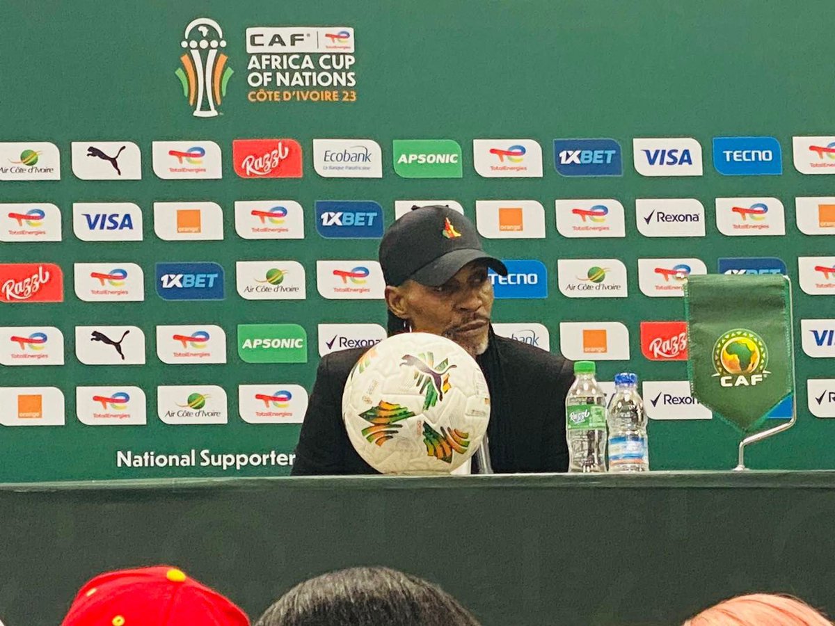 cfootcameroun's tweet image. 🎙️ Rigobert Song : « Dieu va nous accompagner la prochaine fois, pour qu’on puisse marquer ce qui nous a manqué aujourd’hui.» #CFOOT🇨🇲🔴

[En conférence de presse]