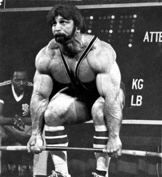 Creatine is ESSENTIAL for the winter arc bulk
- Enhances peak strength output (more weight, more reps)
- Improves mitochondrial function (more energy production)
- Enhances muscle hydration and cell volume 
- Reduces muscle damage &amp; boosts recovery

5-7g a day