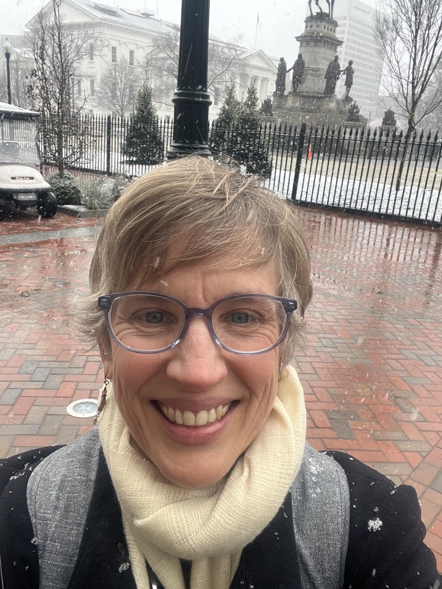 KathrynHaines7's tweet photo. Day 4 of the GA and SNOW! #virginiageneralassembly #allfaithsbelieveinjustice https://t.co/X1hZ09QAUB