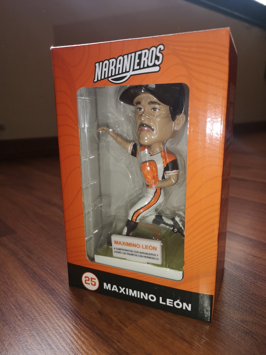 BeisNostalgia's tweet photo. 📢ANUNCIO DE GIVEAWAY📢

Vamos a rifar este bobblehead de Maximino León con los @ClubNaranjeros 

Todo lo que hay que hacer es:

1. Seguir a @BeisNostalgia 
2. Comentar "Max" en este post
3. RT a este post

El ganador será anunciado mañana a las 6pm (Centro de México) https://t.co/Yw2Www4qDB
