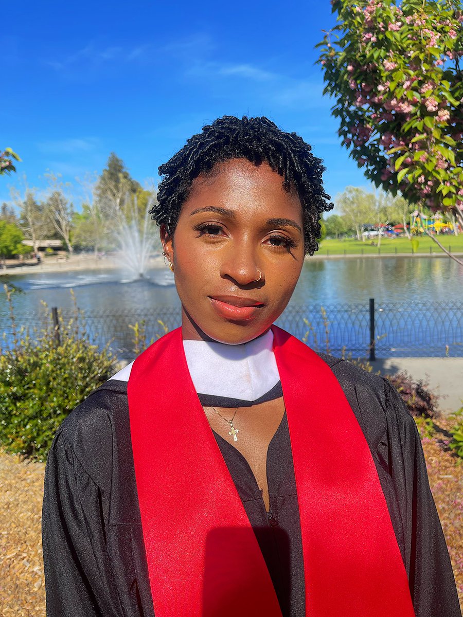 maybeitsnana's tweet image. Hiiii, I’m nana and yes this is a real person behind this account 🤲🏾
 #SupportHumanArtists