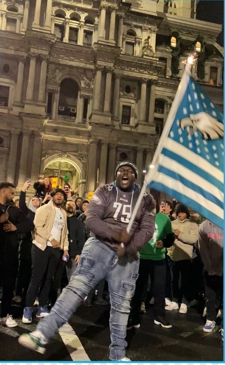 QuinzelP's tweet photo. We've seen the good, the bad, and the ugly. 
Now it's time to go out there and demand some respect!
Now it's time to go out there and prove everyone wrong!
NOW ITS TIME TO BALL TF OUT. LETS GO BIRDS FLY EAGLES FLY
@Eagles
#GOBIRDS #FlyEaglesFly     #phillyproud #birdgang https://t.co/3J7AWbamtV