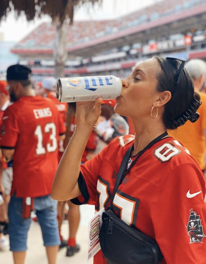 Raising the flags and raising our Miller Lites! It's game day, Tampa Bay! 🏈🍺