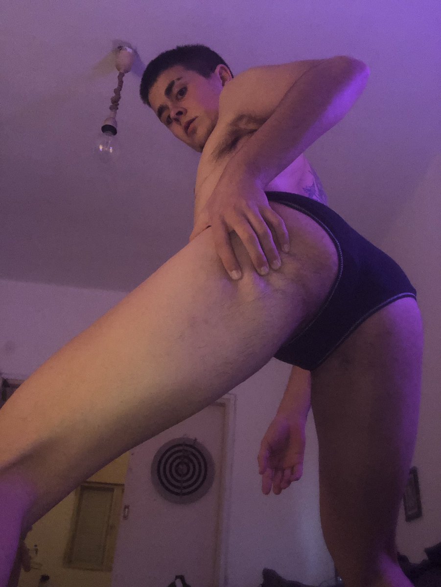 ydfxgftm's tweet photo. Naxy blyAt https://t.co/XfJFFoiOJD