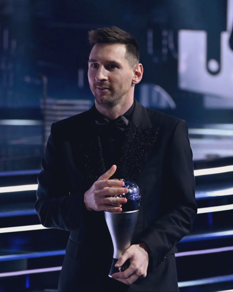 Messi es el único jugador de la historia en formar parte del ONCE IDEAL de la FIFA por ¡17 AÑOS! consecutivos.