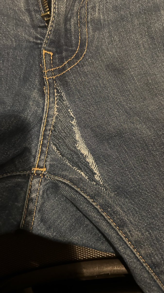 TheYetsman's tweet photo. @LEVIS I’m absolutely gutted my 511s split on Friday only worn a couple of times and my only blue pair, all the rest are black, is there anything that can be done? https://t.co/RcrzDRBkbe