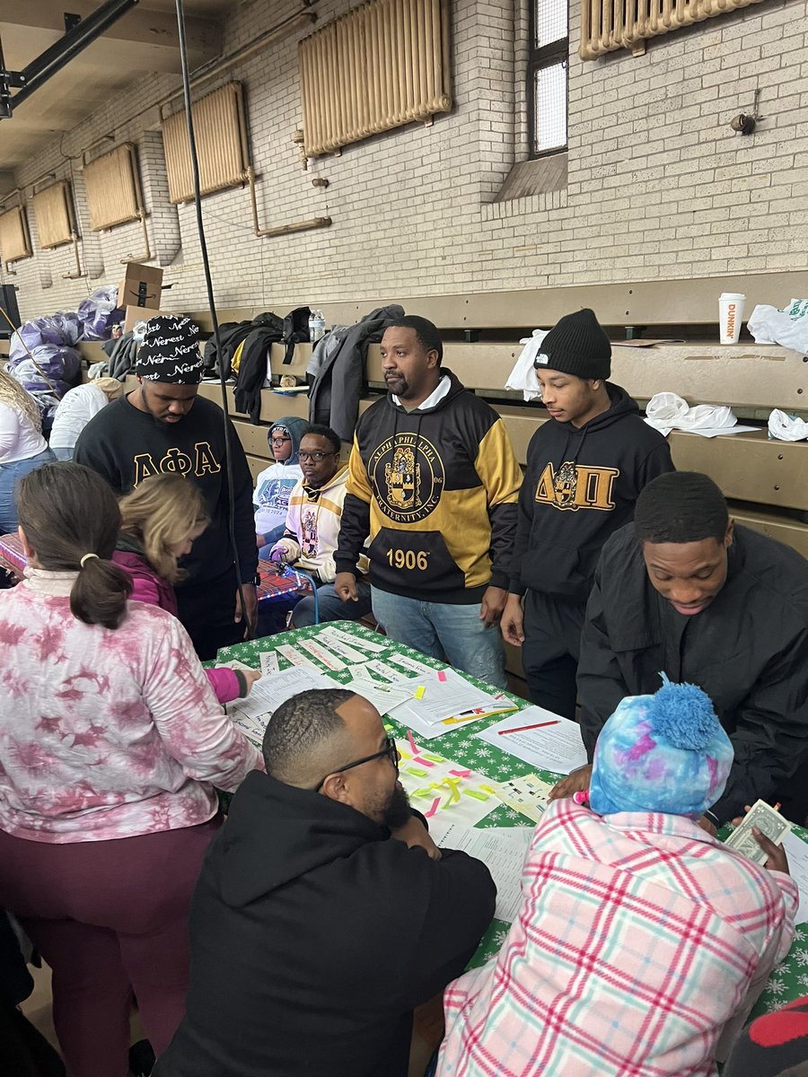 Coach Harris tweet media