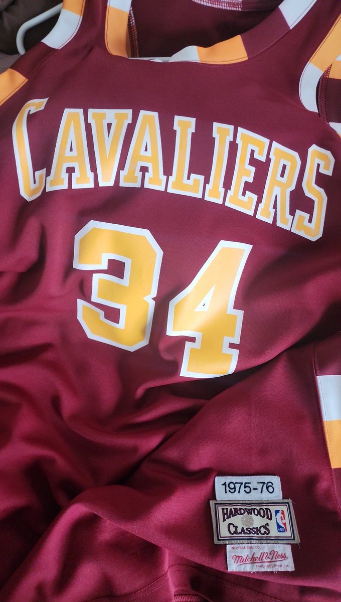 WoodyCarter4's tweet photo. @MrCavalier34 one of my prized possessions. https://t.co/qpkvLUyf6X