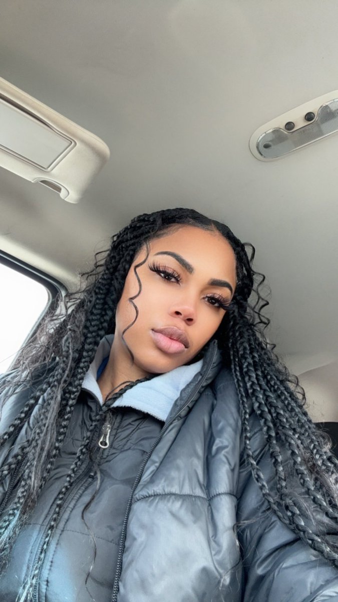 itsabeautyyy's tweet photo. soooo cold ❄️ https://t.co/LoJd7havLy