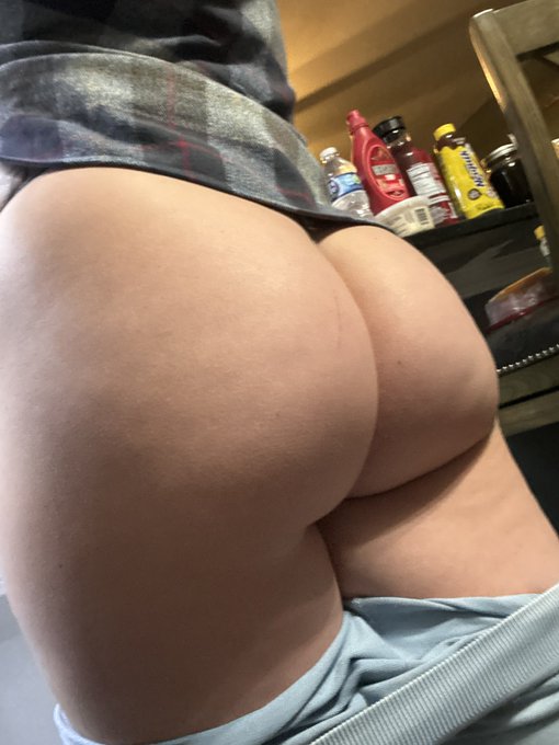 Cum follow my ass 😈 https://t.co/ouiTQCUBTa https://t.co/1IPn0u1rXI<a href="/tag/reetweet"class="tags"><span>#reetweet</span></a>