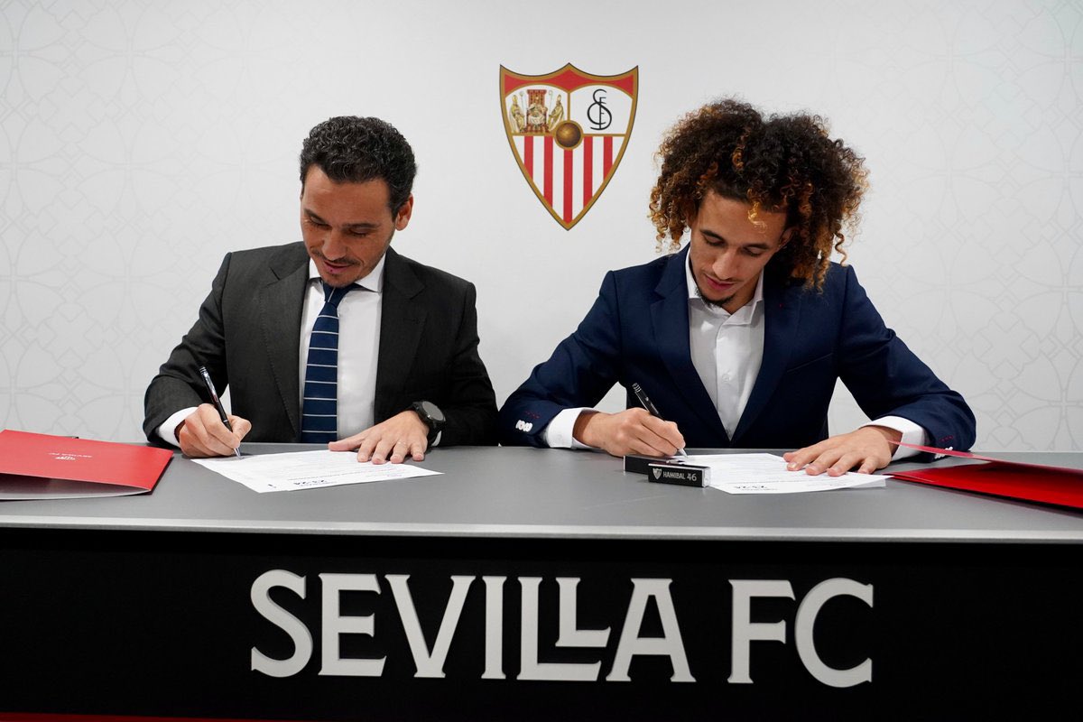SevillaFC_ENG's tweet photo. 𝐇𝐞’𝐬 𝐡𝐞𝐫𝐞

🤝✍️ 🇹🇳 https://t.co/eO2rAYmKyu