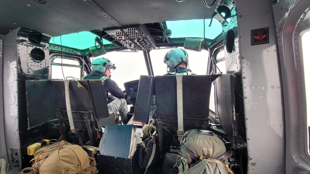 kystatepolice's tweet photo. The KSP Aircraft Branch along with REDSTAR Wilderness EMS, Powell County SAR, and Wolfe County SAR, successfully performed a rescue mission in Red River Gorge involving four stranded college students. We are excited to share that all four are safe and back on the ground. #kywx https://t.co/MA6UhHka9V