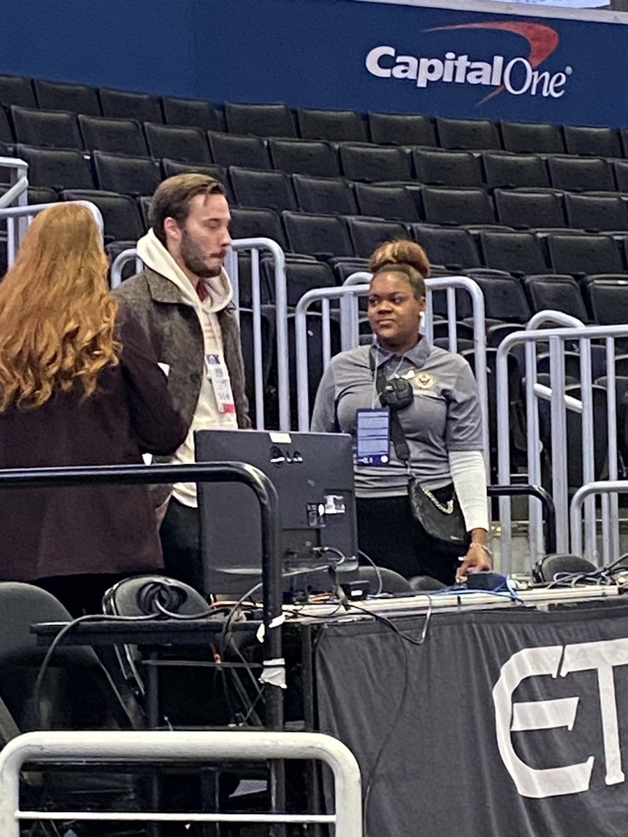 Anita Berger tweet media