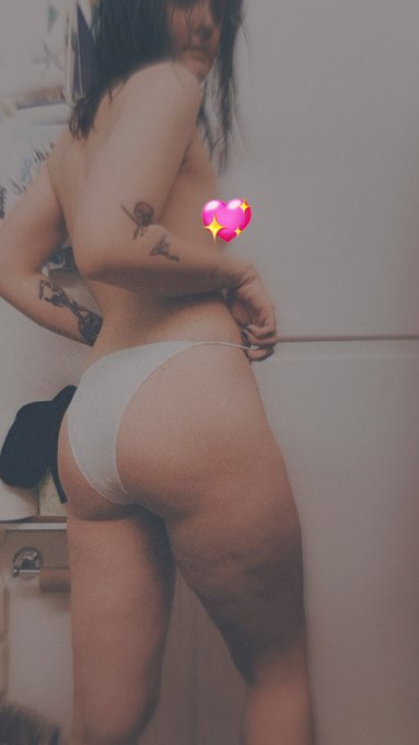 Cum dump your money 💰 😙  #onlyfans #gothgirl #altgirl #milf  #LinkInBio https://t.co/XRY9txbXAx<a href="/tag/onlyfans"class="tags">#onlyfans</a><a href="/tag/gothgirl"class="tags">#gothgirl</a><a href="/tag/altgirl"class="tags">#altgirl</a><a href="/tag/linkinbio"class="tags"><span>#linkinbio</span></a><a href="/tag/milf"class="tags"><span>#milf</span></a>