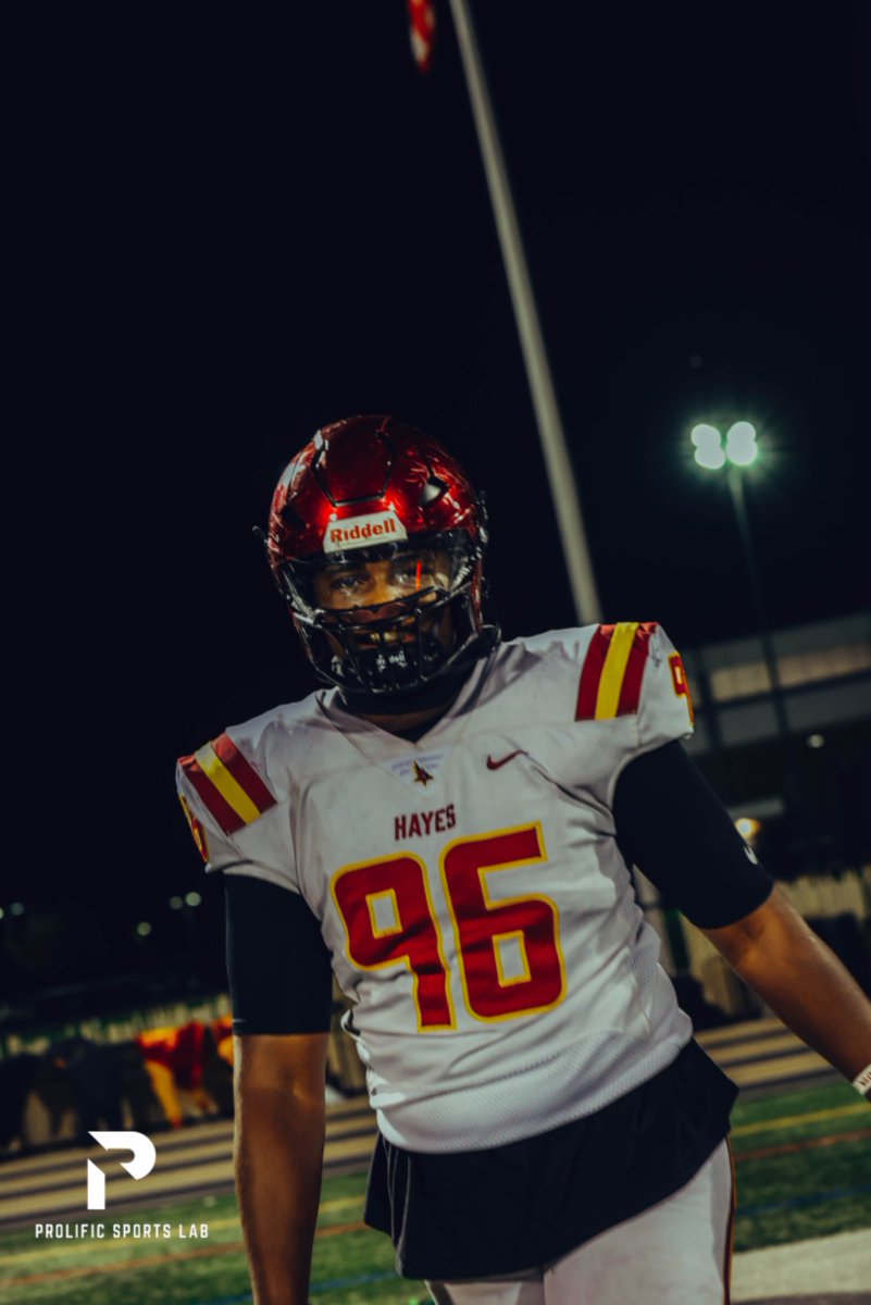 BlakeBelin's tweet photo. CHECKOUT MY FULL SEASON HIGHLIGHT TAPE @CoachJFigueroa @COACH_ONEIL @King_GD_6 @CoachReyes17 @BXCoachEd @CoachLT33 @CardinalHayesFB https://t.co/8jhaQwScCS https://t.co/SwwrEGMBDB