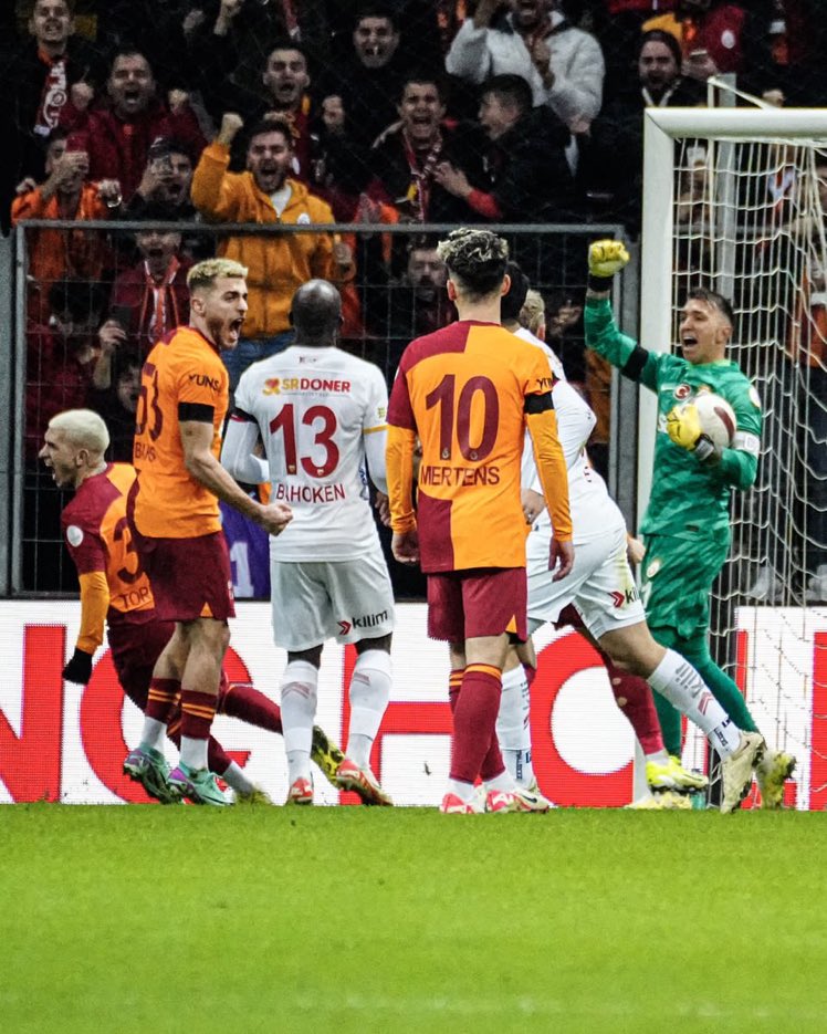 galaahaberr's tweet photo. MUSLERA!! 💪

#GSvKYS https://t.co/Tysc0T8W40