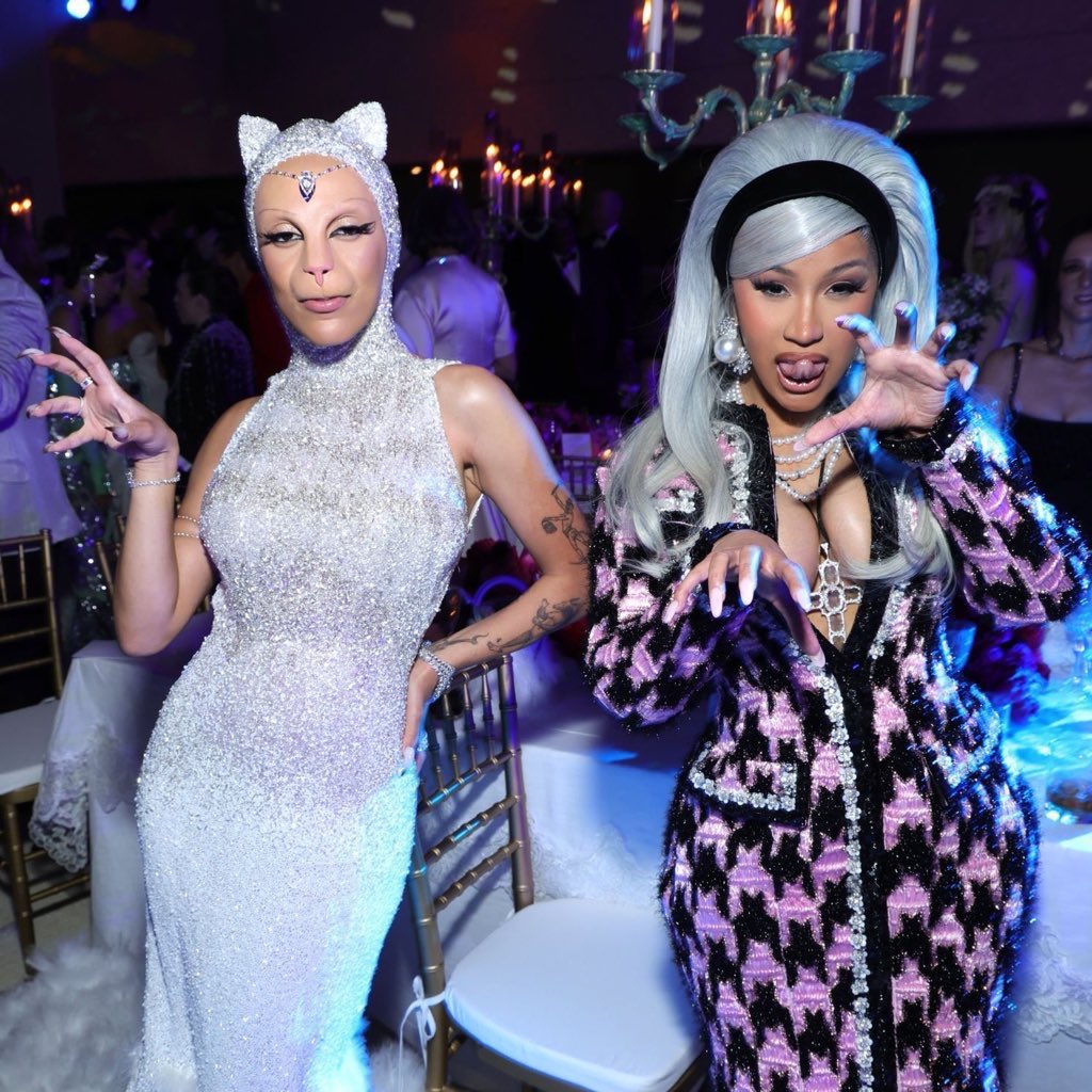 Cardi B | Updates tweet media