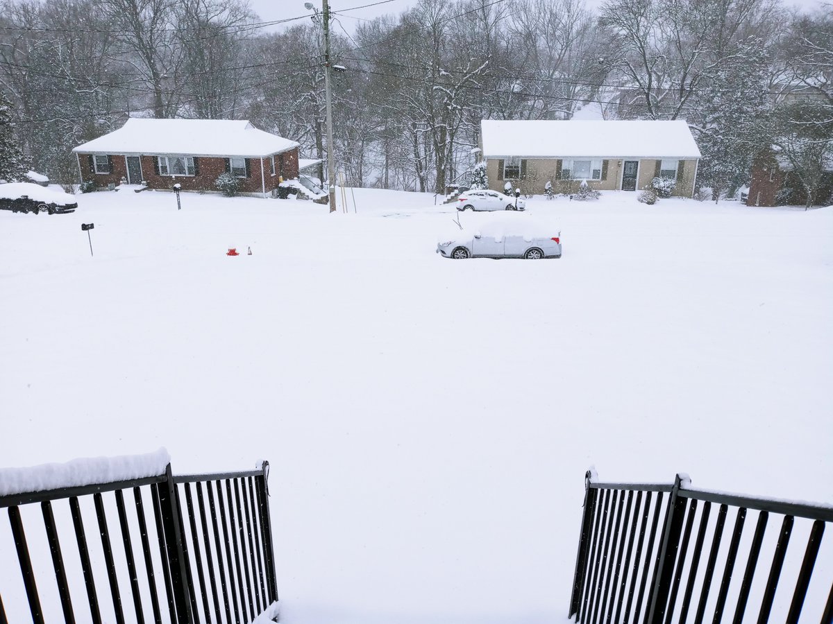 GRITSSPNFAM1's tweet photo. Walking in a Winter Wonderland! #FirstSnowofTheYear ❄️❄️🩵 🩵(outside of my home in Nashville, TN today. 1/15/24.) It's beautiful out ya'll. but if you have to get out in it. Walk steady &amp; drive safe. 🙏🏽 https://t.co/edsJlil2Ey