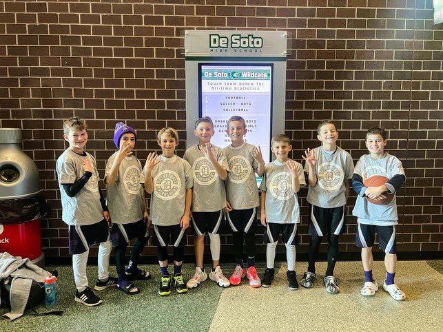 hoops3245's tweet image. CONGRATULATIONS 🎊🎉🎈🎉🎉 to our 5th grade Piper team for winning the Desoto Youth Tournament this weekend!!!!