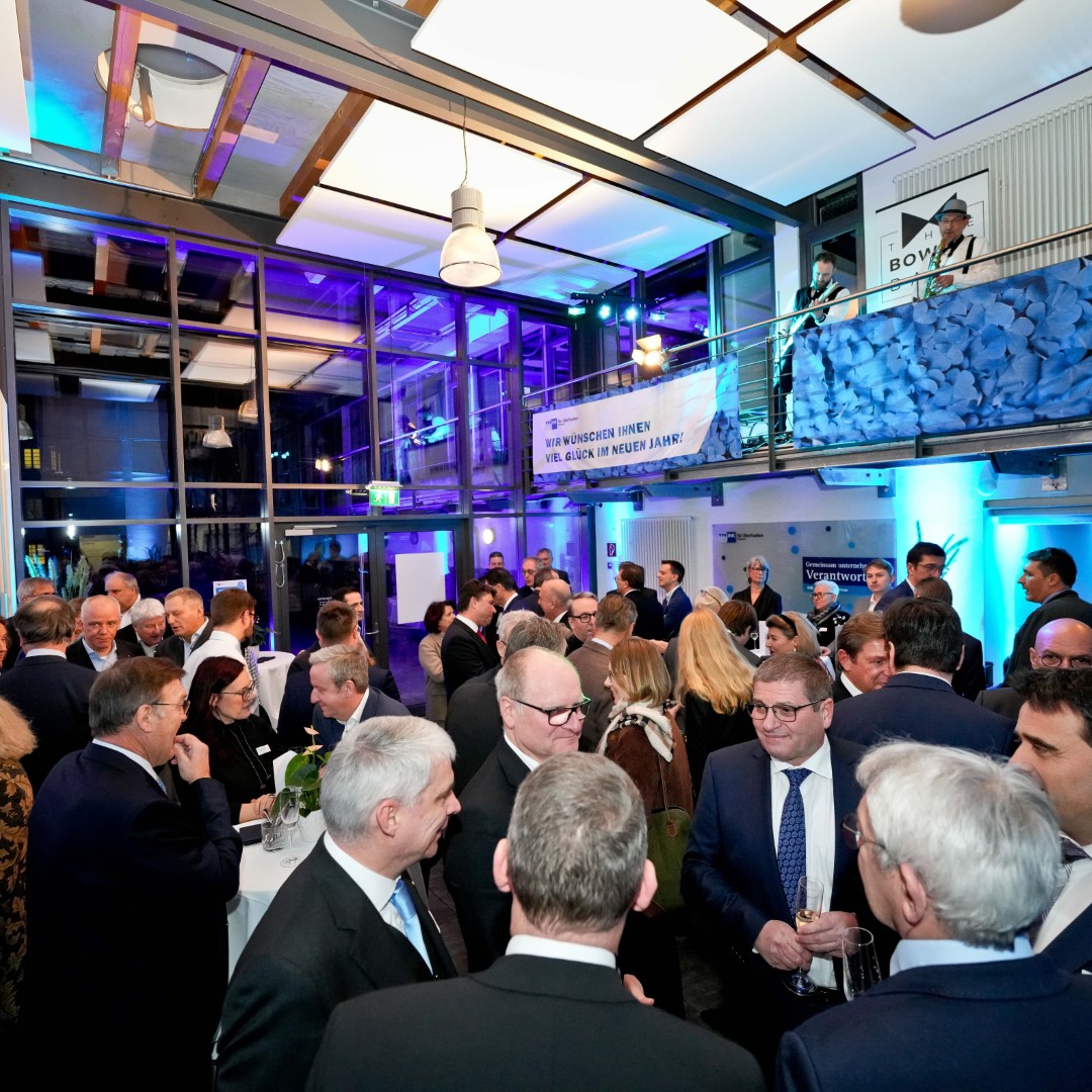 Michael Bitzinger tweet media