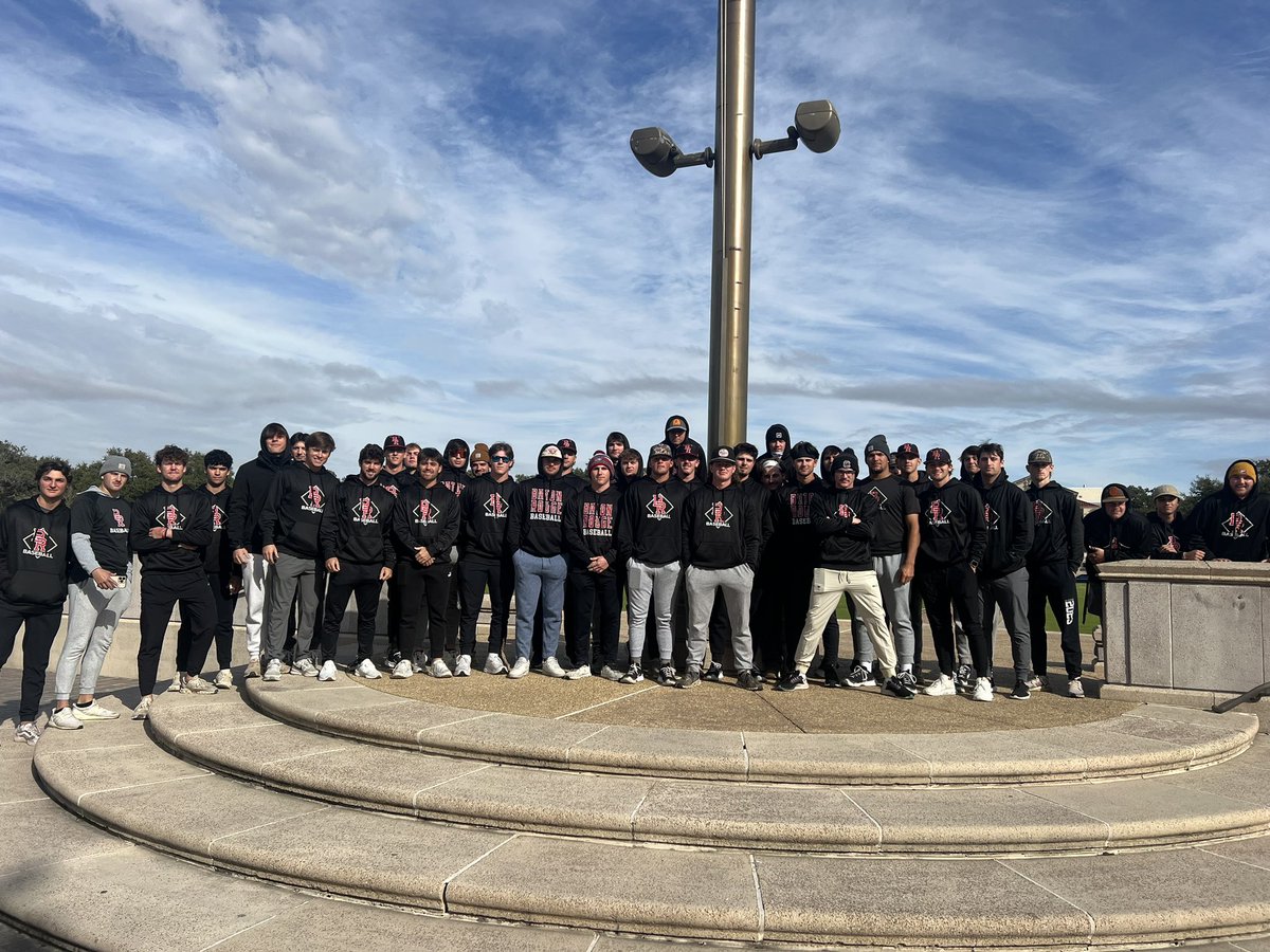 Thomas Simoneaux (@sim_shady13) on Twitter photo 