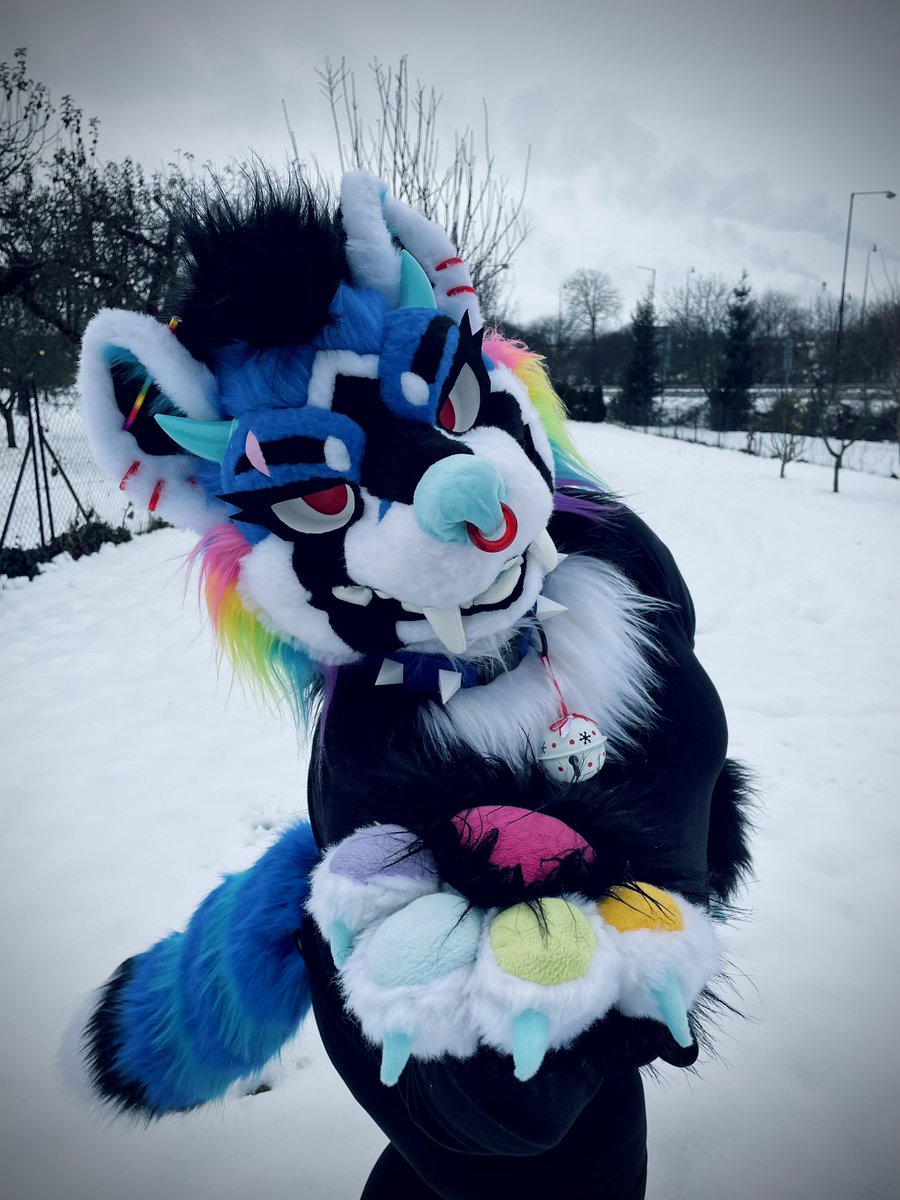 _avafur_'s tweet photo. ❄️Winter is finally here🎄 https://t.co/FYudfjqB9W