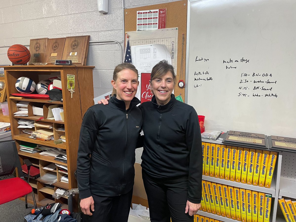 Redhead Ref tweet media