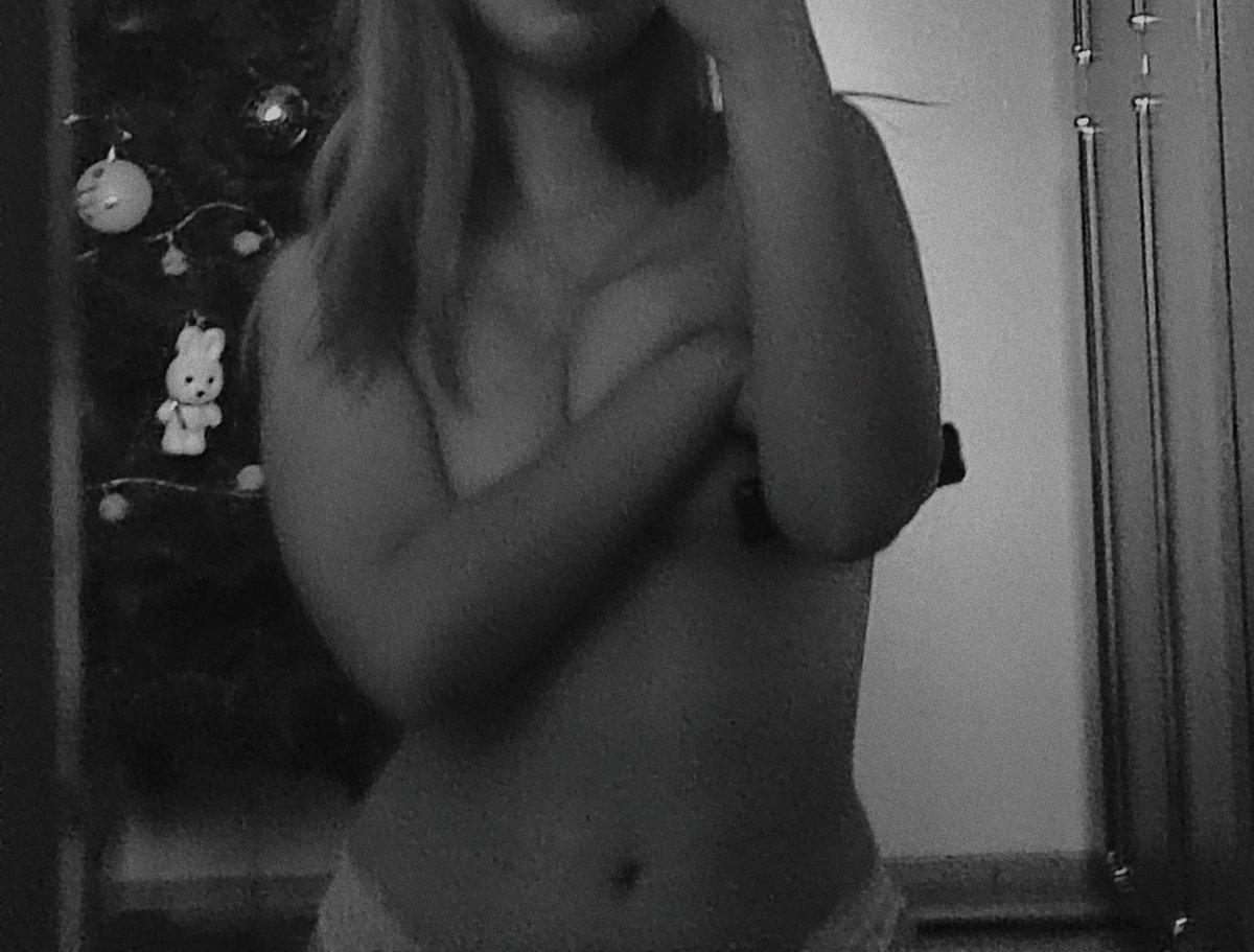 wpsndkx's tweet photo. wanna see more?
subscribe to my tg channel 
https://t.co/DMlQAMubSn

#нюдсодень #horny #nudes #cute #uncensored #nsfw #nsfwgirl #нюдсыкаждыйдень #sexy  #onlyfansgirl #нюдсочетверг #sexy #young #fetish https://t.co/Drysj9h8td