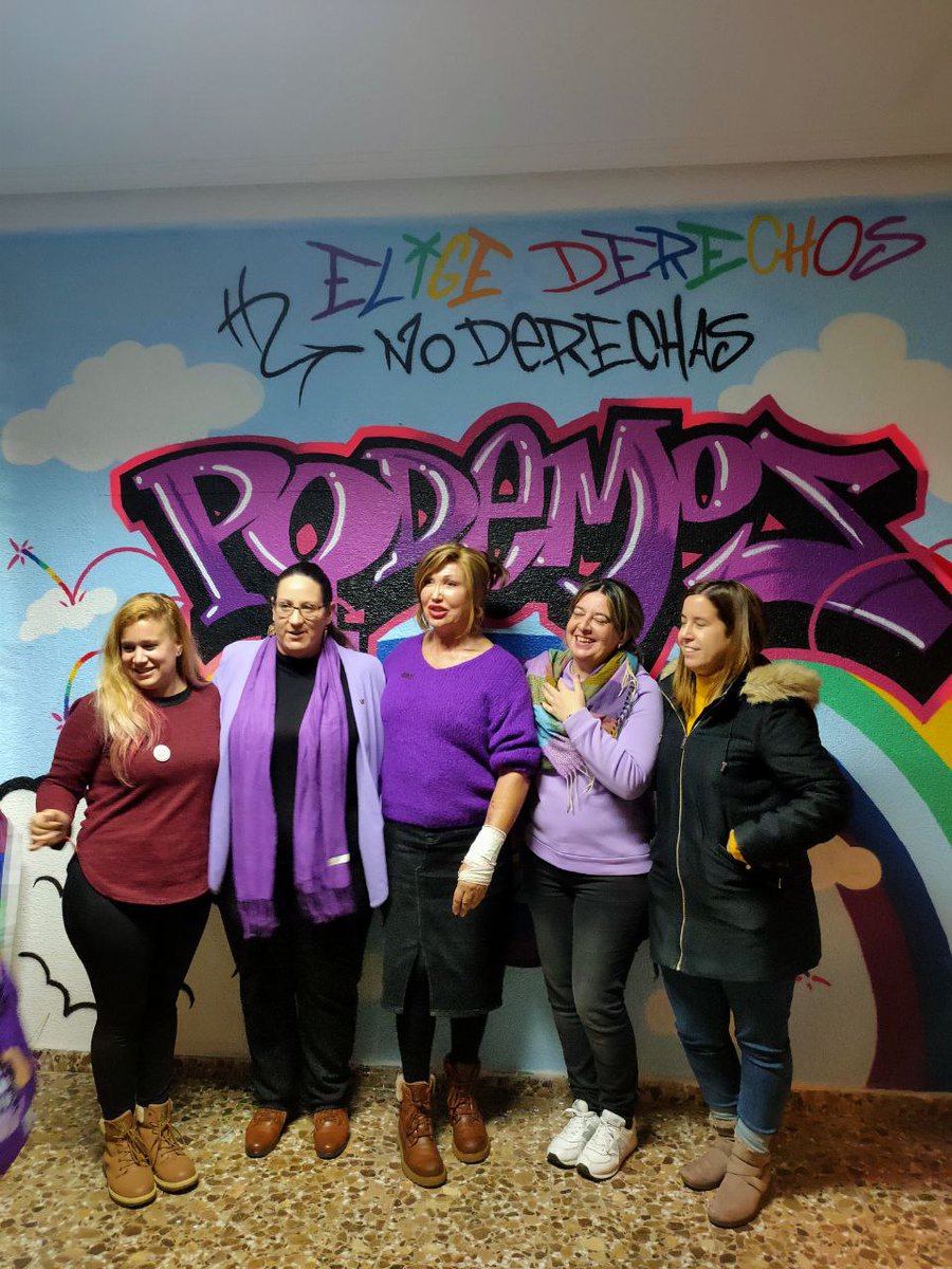 Rachelgs79's tweet photo. 💜 Espectacular tarde aprendiendo de las mejores @CambrolleMar    @lesafre @CarlaEValero00 y @Srta_OneLove 

🏳️‍⚧️ Que viva la #FuriaTrans https://t.co/uBDc8L35Xl