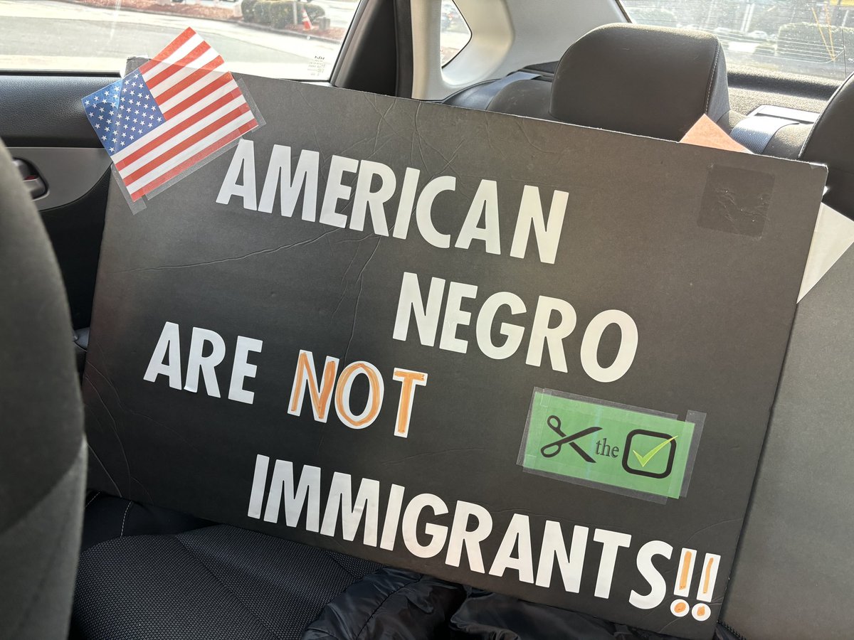 igotdajuice365's tweet photo. Leaving the #NAACP rally in Columbia, SC #savethenegrosaveamerica #reparations S/O 2 everyone who showed up and showed out!
#divestfromdems https://t.co/qQSg2MBuET