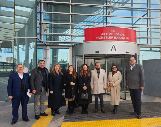 Özokfed Federasyon Üyeleri Dernek Başkanları ile Aile ve Sosyal Hizmetler Bakanlığı ziyaret edilerek Kreş, Gündüz Bakımevi ve Çocuk Kulüplerimizin sorunları dile getirildi.
