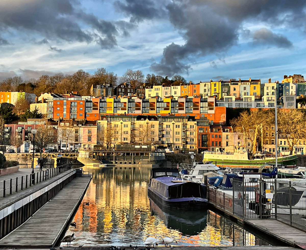 Bristol Harbour on reflection #colouredhousesofbristol #cliftonwood #bristolharbourside #bristol #reflectivephotography #photography #picoftheday #photooftheday #thephotohour #boats #harbour #wanderlust