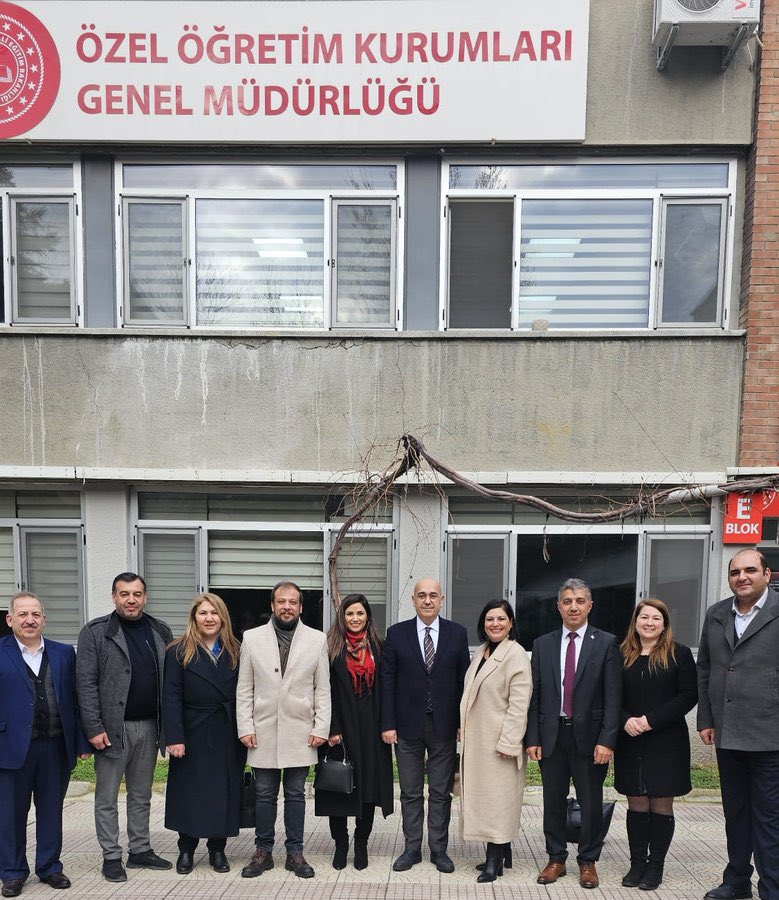 Özel Okul Öncesi Eğitim Kurumları ve Çocuk Kulüpleri Federasyonu olarak, Milli Eğitim Bakanlığı Özel Öğretim Genel Müdürlüğü Yaygın Eğitim Daire Başkanımız Sayın Şemsettin ÜNAL'ı ve Okullar Daire Başkanı Turan Şahin'i ziyaret ettiler.