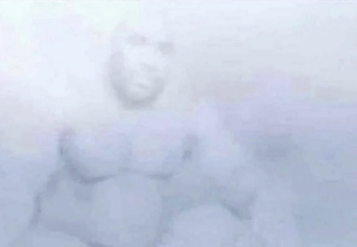 ipachik4ever's tweet photo. @MargoLCroix out there shoveling like it’s only a foot of snow. #TheSnow 👇🏻.🤣 https://t.co/VCTt8ifWmv