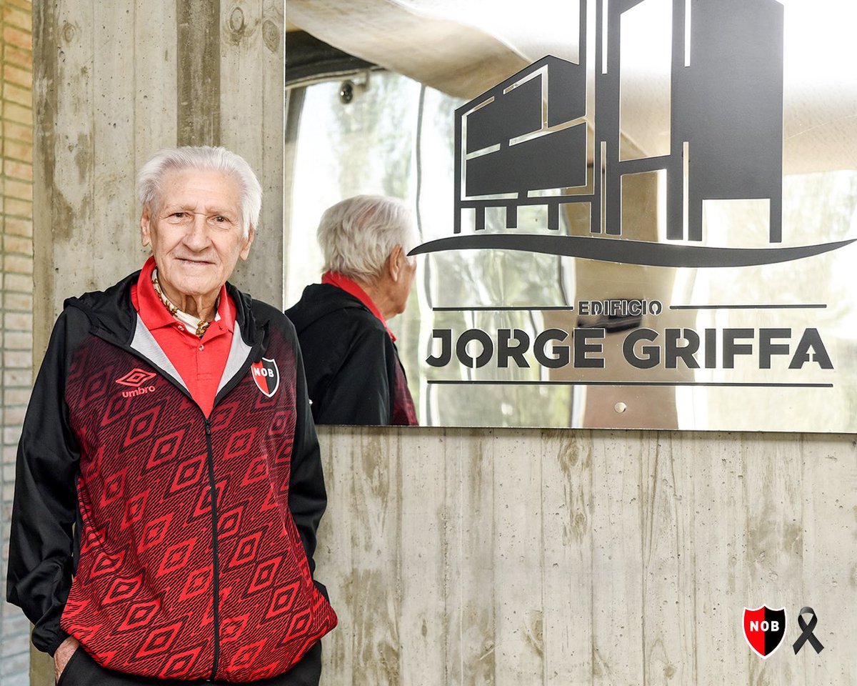 Newells's tweet photo. Lamentamos profundamente el fallecimiento de Jorge Bernardo Griffa.

El Maestro, símbolo indiscutido de Newell’s, fue jugador, técnico de inferiores y el creador del semillero leproso que dio enormes figuras al mundo. 

Tu legado siempre será parte de nuestra historia, que en paz descanses.