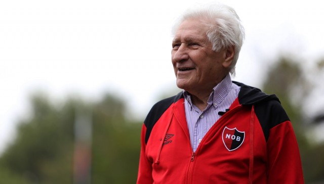 MutualLeprosa's tweet photo. QEPD Maestro 🔴⚫️😪 https://t.co/S7w7vw1J02