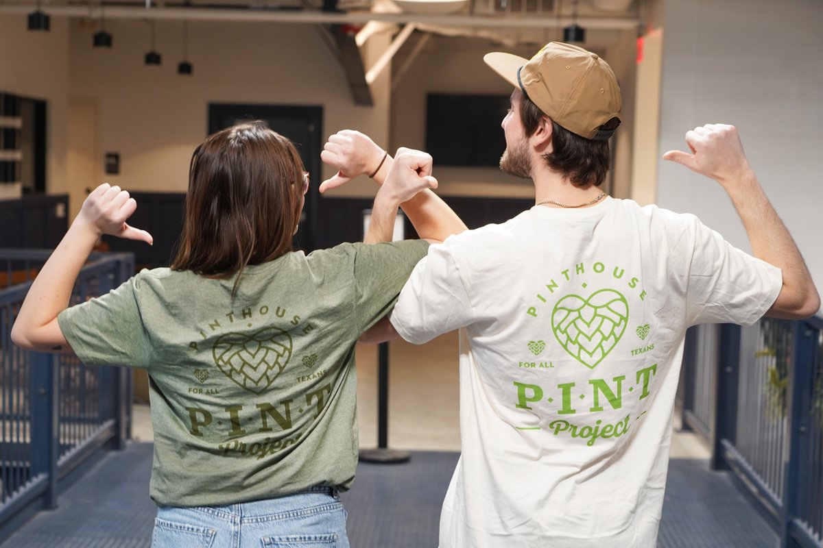 PinthouseBeer's tweet photo. 𝐏𝐢𝐧𝐭𝐡𝐨𝐮𝐬𝐞 𝐏.𝐈.𝐍.𝐓. 𝐏𝐫𝐨𝐣𝐞𝐜𝐭 T-shirts, made by the fine folk at @FSGprints, are currently on sale in pubs and on our online store.
For every shirt sold we’ll be donating $5 toward @caritasofaustin and Round Rock Area Serving Center!
#pinthouse #pintproject https://t.co/NpmluihEIj