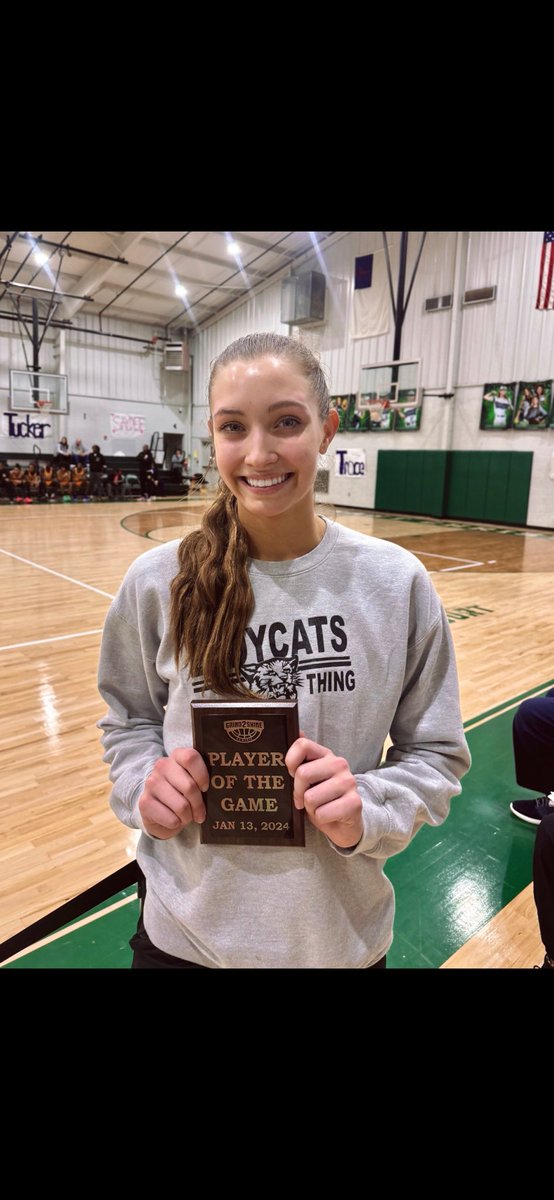Blair Baugus was named player of the game in the Grind to Shine classic with Wayne Co. getting the win over 4A Deshler (AL) 58-40.  Blair had 22 points 10 rebounds 5 assists and 2 blocks to lead Wayne Co. to a 17-3 record.