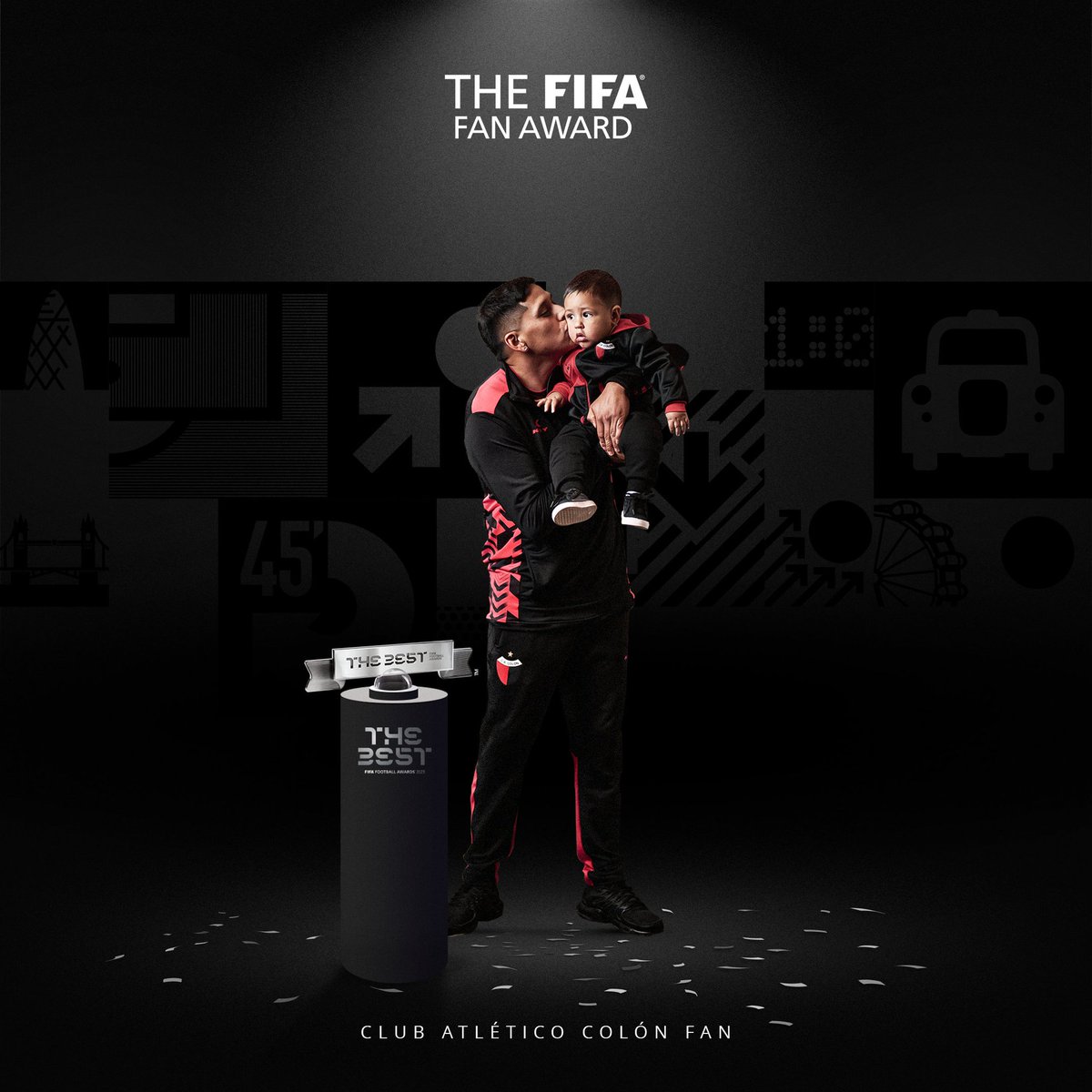 SC_ESPN's tweet photo. ¡TOTO Y SU HIJO! La familia Iñíguez hace HISTORIA y se queda con el prestigioso premio de #TheBest al mejor hincha del año... ¡De Colón al mundo! 

📷 @FIFAWorldCup https://t.co/djwbrPmPvv