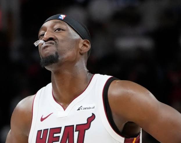 HeatlesBR's tweet photo. Bam Adebayo foi eleito o jogador da semana na Conferência Leste. https://t.co/OumgYAnyRm