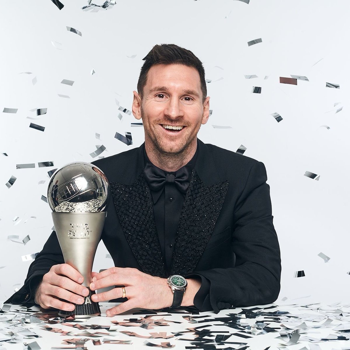 F*ck EGO, I'm following every Lionel Messi fan who likes this tweet.