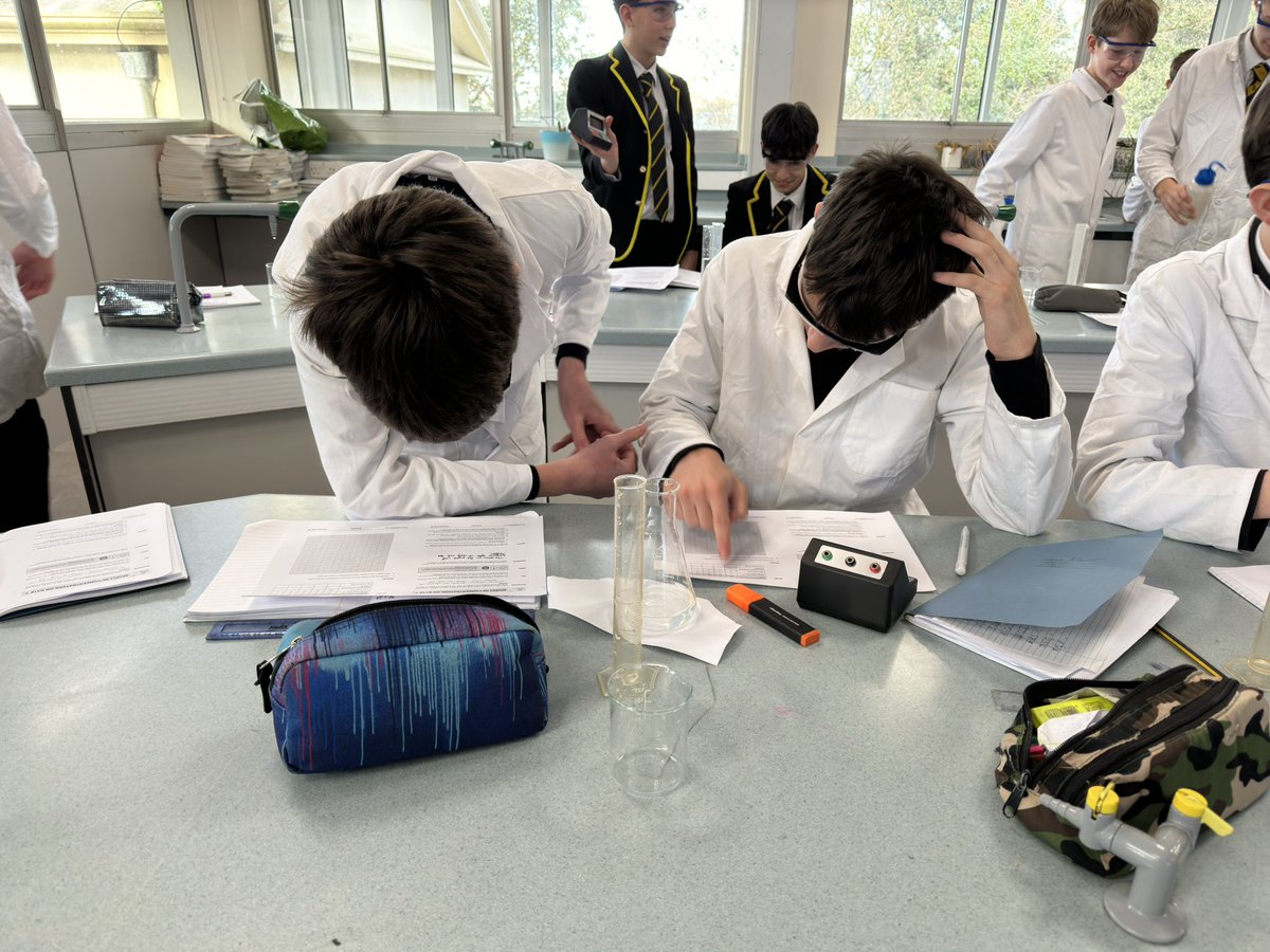 VCJChemistry tweet media