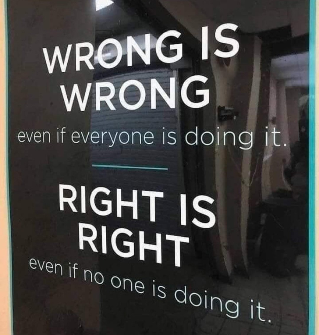 Poetic_pisces79's tweet image. Being free is when you stop caring about what people think or say about you. When you fearlessly and courageously stand alone; just God and you. And the only thing that matters is the raw bone, bare back, butt naked Truth. 🤷🏾

#WrongIsWrong
#AintNobodtSafe
#IncludingMyself