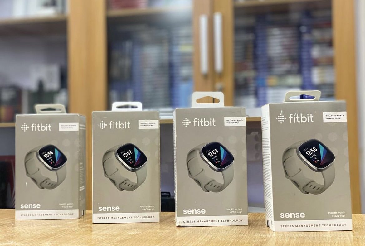 bull48687439's tweet photo. Embrace innovation – your next upgrade awaits. 
Leave a message if interested 
#TechRevolution #InnovateWithUs #dji #qualityservice #consumerelectronics #fitbit #garminwatch #bestprice #ipad #shipping #buyersmarket #DigitalMarketing https://t.co/ojGtHtDmbN