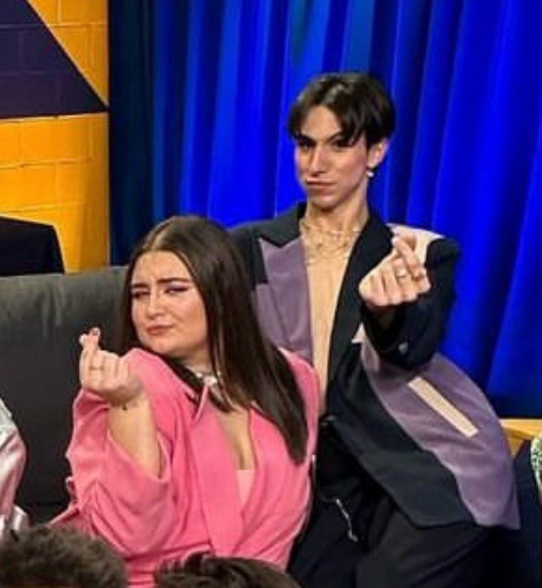 beaxvibes's tweet photo. simplemente Bea y Álvaro JAJAJAJA LES AMO 
#OTDirecto15E #OTGala7 https://t.co/nX8ivb0CjI