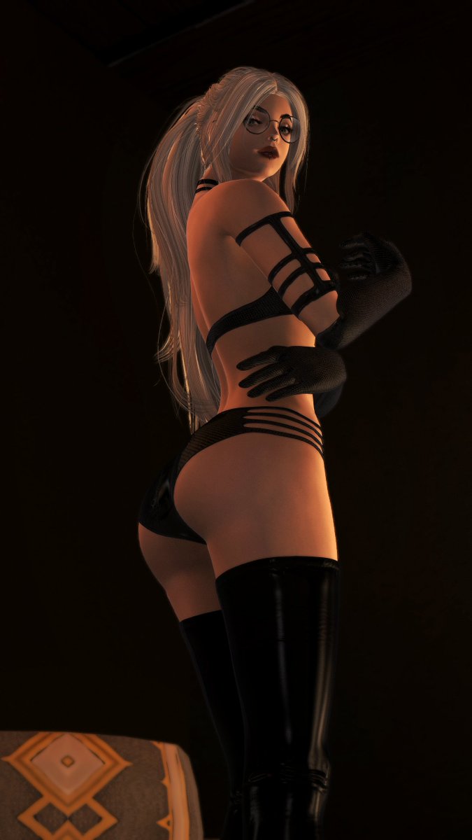 Miss Lori tweet media