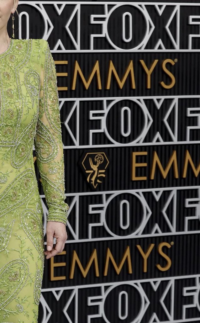 callmemarge's tweet photo. no one:

the step and repeat at the emmys: https://t.co/ZjbTllVw2W