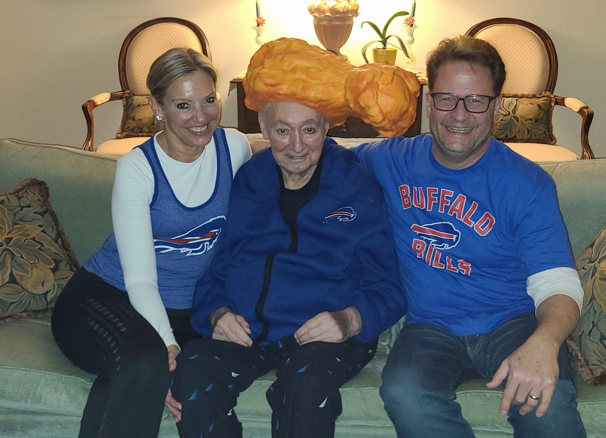 thebalticburger's tweet photo. For the big game, we made wings for my 91yo FIL using Buffalo's Anchor Bar recipe. And presented him with some new headgear. #WingHead #BillsMafia https://t.co/f93O4lx4c1