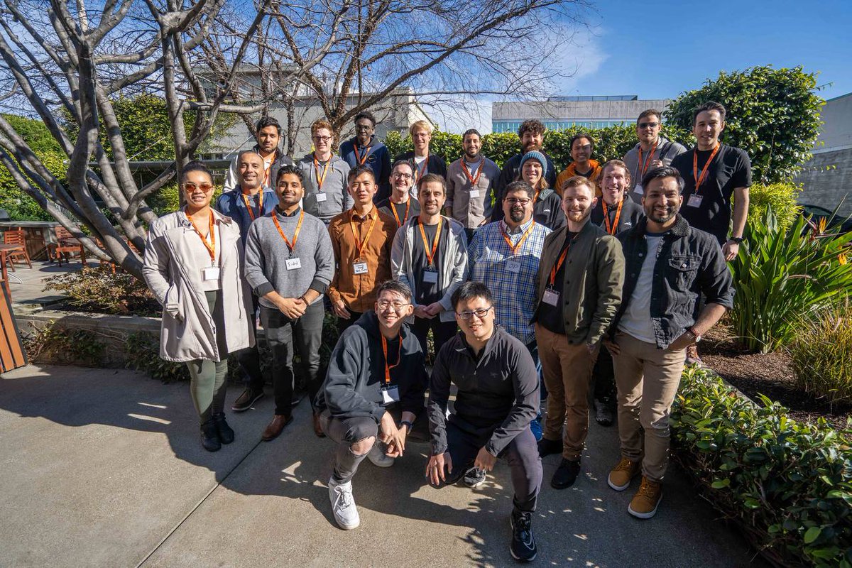 OrangeDAOxyz's tweet photo. Something BIG is cooking...

Orange Fellowship 3 starts today with 15 epic companies.. https://t.co/ozmSR9UHhS