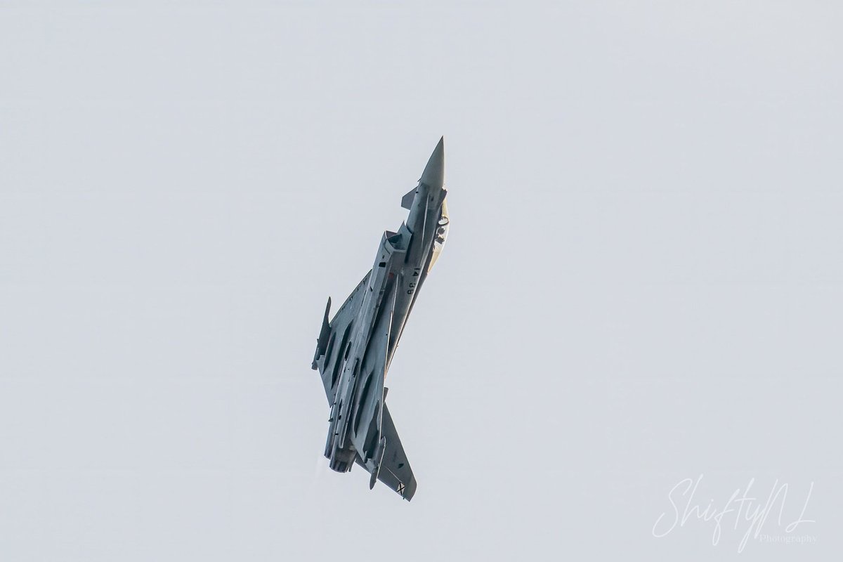 Hard climing. . #eurofighter.typhoon #fighterplane #aviation #airforce #fujifilmxh2 #fujinon100400